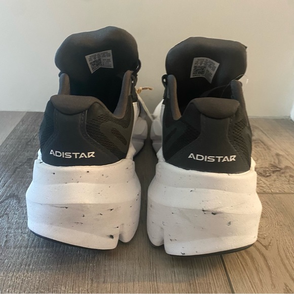 New Adidas Men's Adistar Running Shoes Black White GX2995 Size 7.5 - Picture 3 of 8